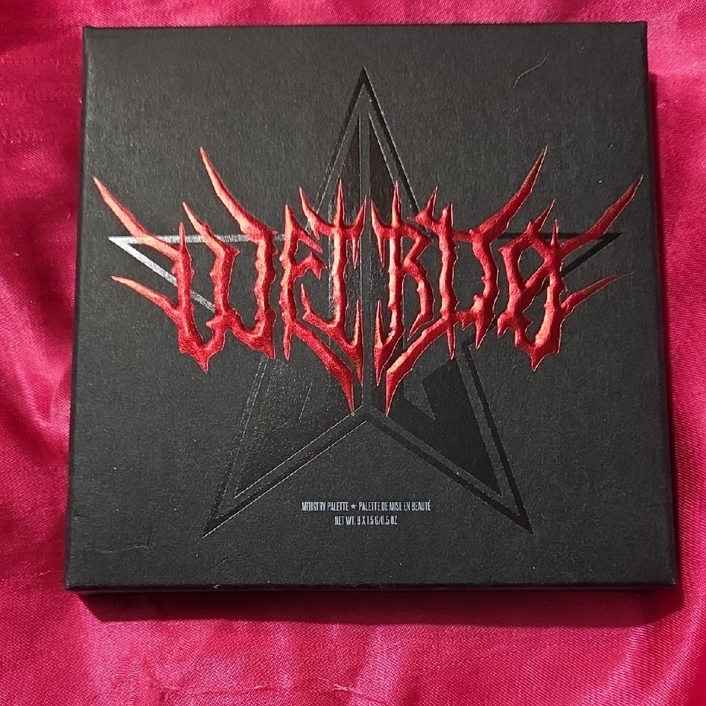 Black and Red Graphic Makeup Palette